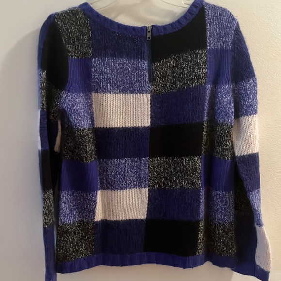 SPLENDID Patterned Pullover Sweater Size M - Picture 3 of 6